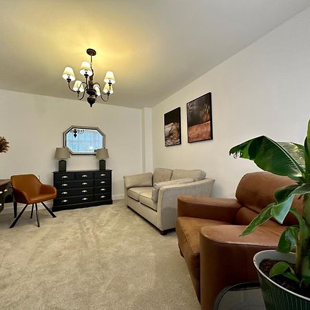 Clover Lodge Portsmouth Luxury Home With Off Road Free Parking Kültér fotó